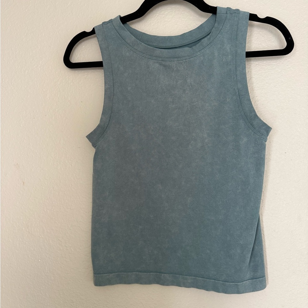 Aura Tank Top Women’s XL Soft Crew Neck EUC